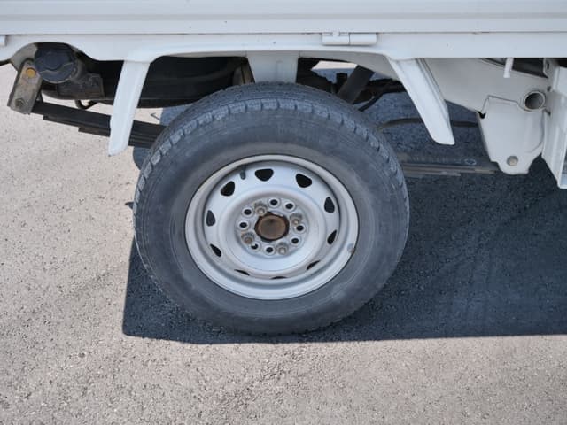 2001 Daihatsu Hijet JDM car for sale — photo 22 of 25
