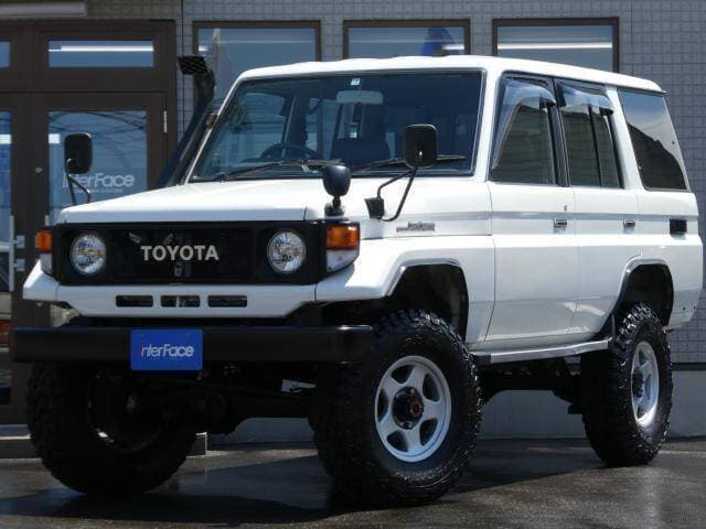 2000 Toyota Land Cruiser JDM car for sale — photo 2 of 19