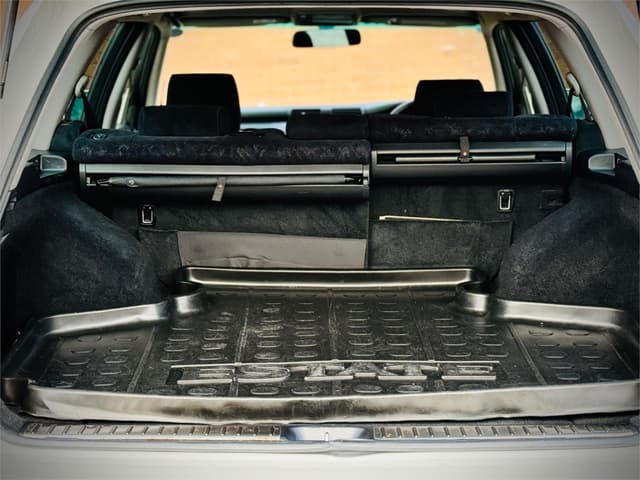 2003 Toyota Crown JDM car for sale — photo 10 of 25