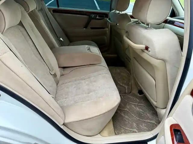 1999 Toyota Crown JDM car for sale — photo 20 of 21