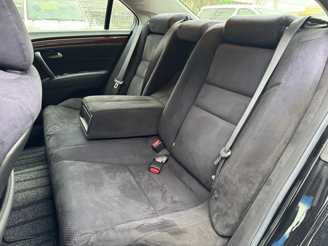 2010 Honda Legend JDM car for sale — photo 13 of 19