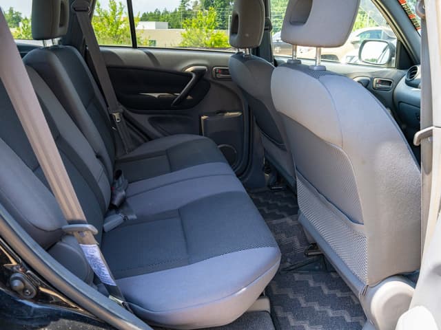 2000 Toyota RAV4 JDM car for sale — photo 14 of 16