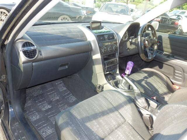1999 Toyota Altezza JDM car for sale — photo 17 of 20