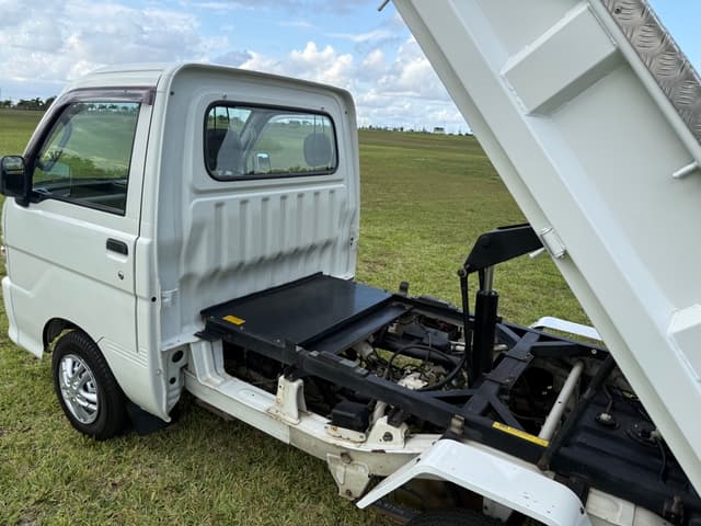 1999 Daihatsu Hijet JDM car for sale — photo 14 of 25