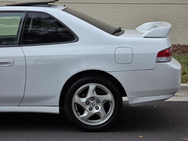 2000 Honda Prelude JDM car for sale — photo 21 of 25