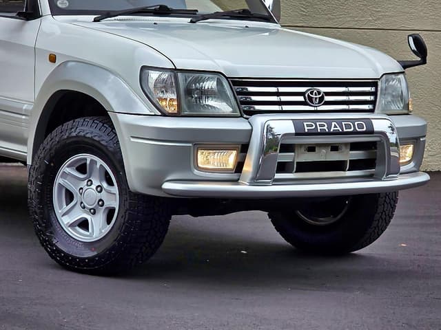 2000 Toyota Land Cruiser Prado JDM car for sale — photo 3 of 25