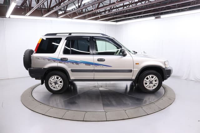 1997 Honda CR-V JDM car for sale — photo 8 of 25