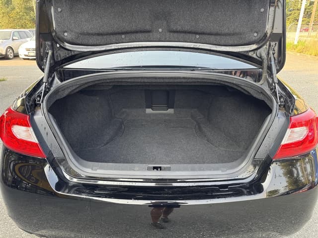2010 Nissan Fuga JDM car for sale — photo 15 of 20