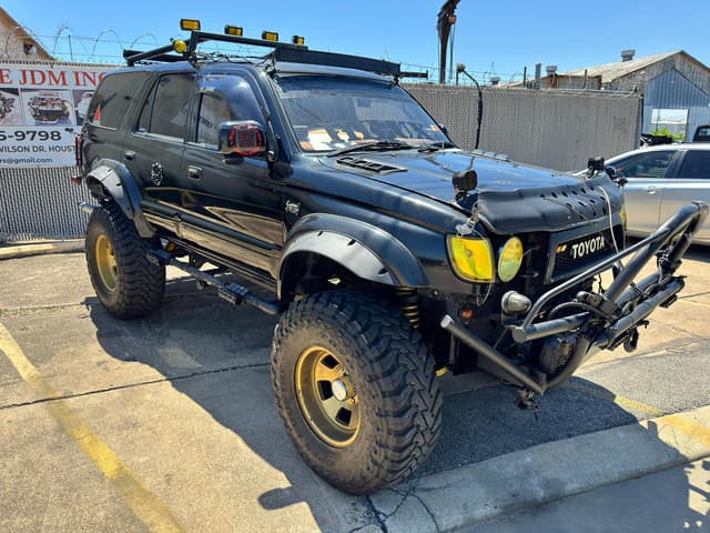 1996 Toyota Hilux JDM car for sale — photo 3 of 17