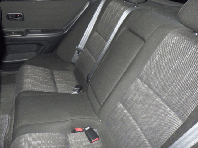 2001 Toyota Altezza JDM car for sale — photo 14 of 16