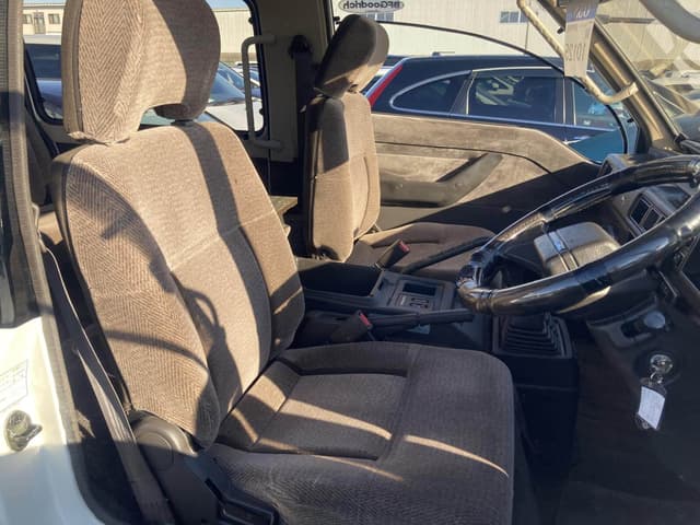 1991 Mitsubishi Delica JDM car for sale — photo 5 of 10