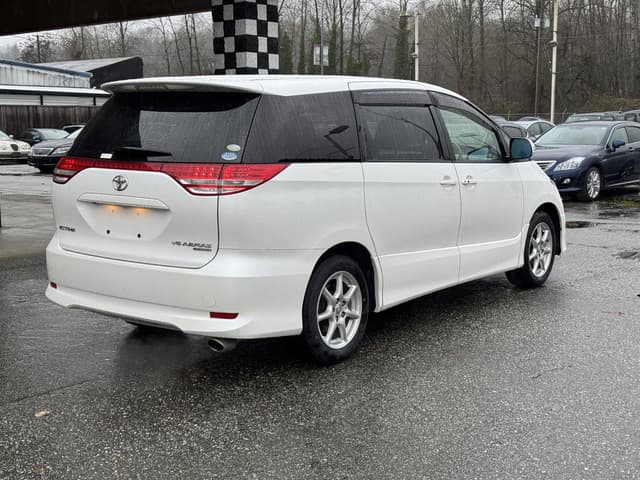 2006 Toyota Estima JDM car for sale — photo 7 of 18